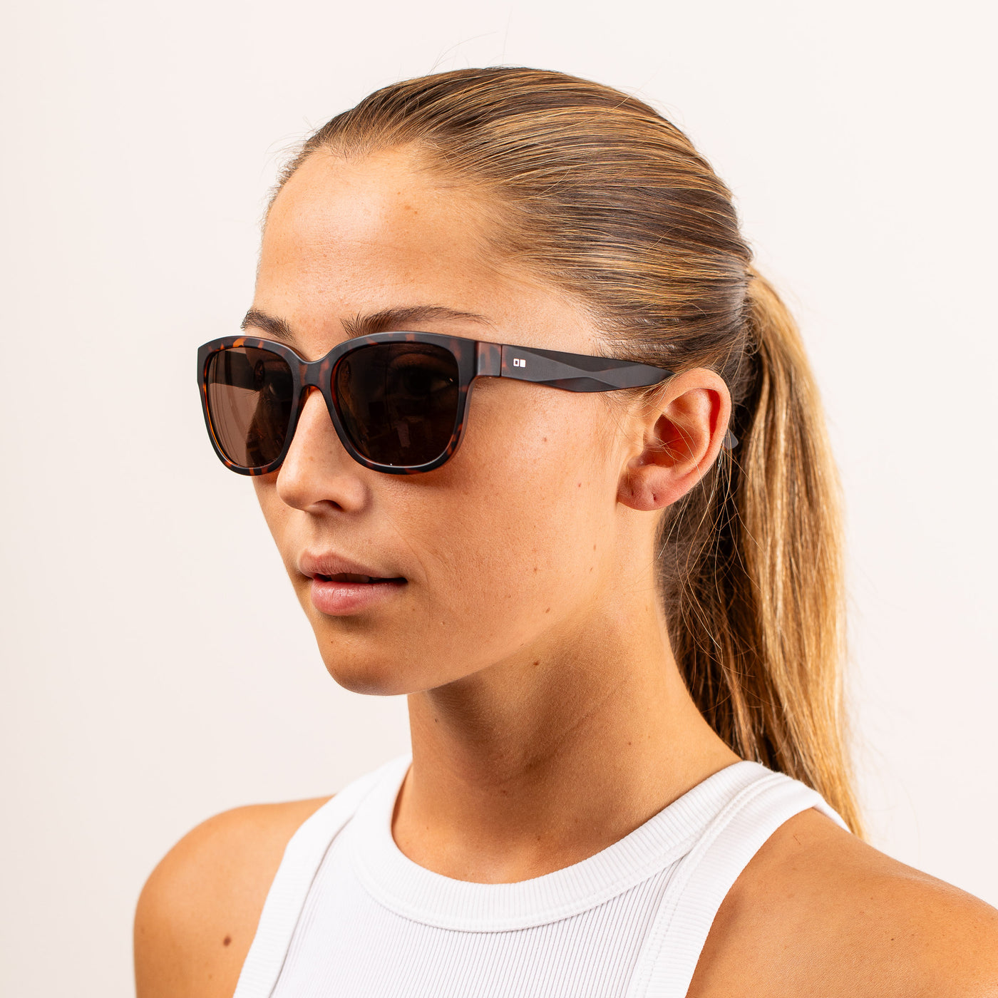 ODYSSEY - Matte Honey Tort / L.I.T. Brown Polar